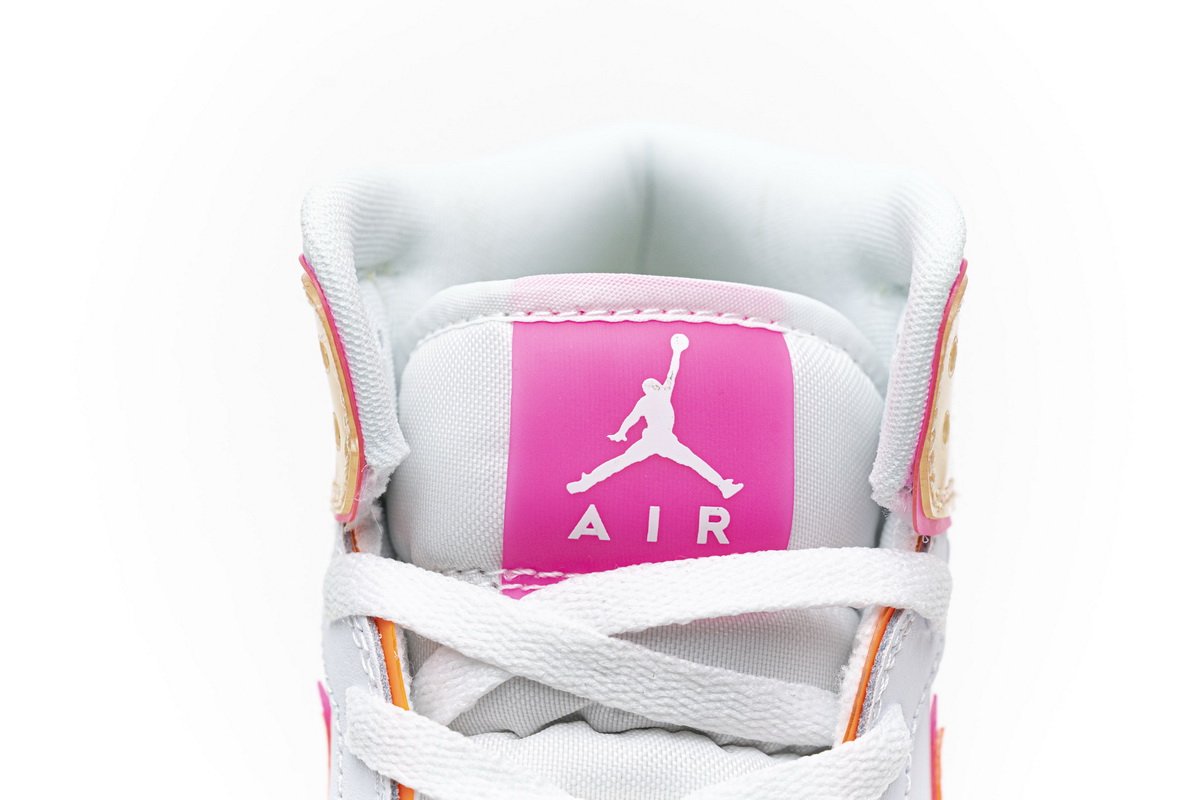 CV4611-100 Air Jordan 1 Mid GS “Edge Glow”