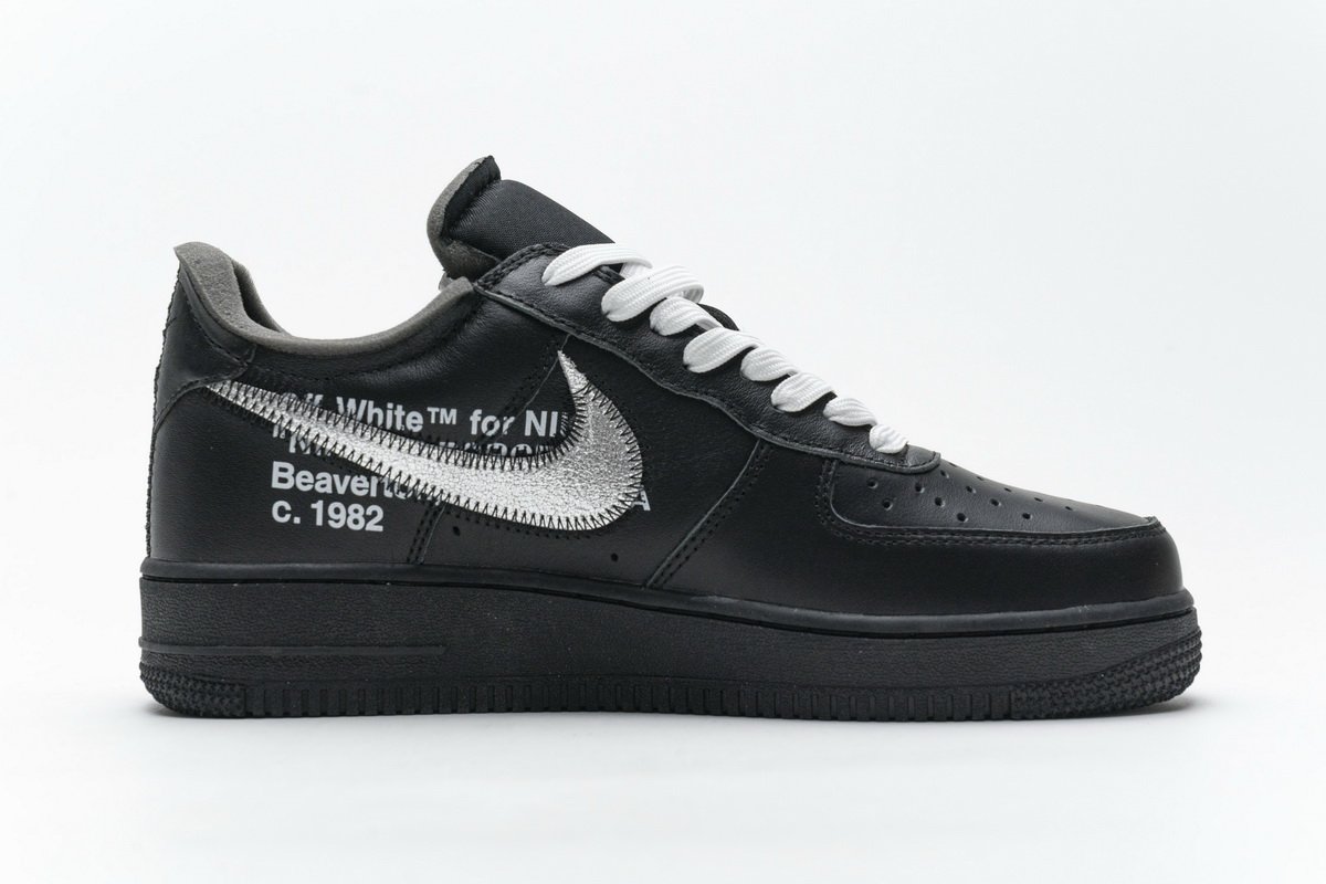 AV5210-001 OFF White X Air Force 1 ’07 Low MOMA