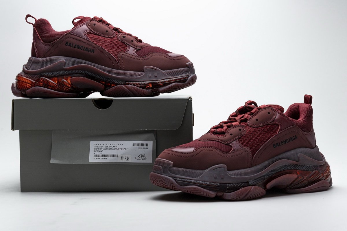 541624 w09e1 1628 Ba*len*cia*ga triple s red wine