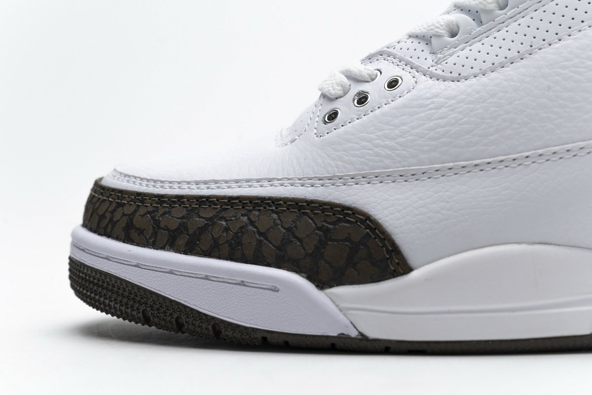 136064-122 Air Jordan 3 Retro ‘Mocha’