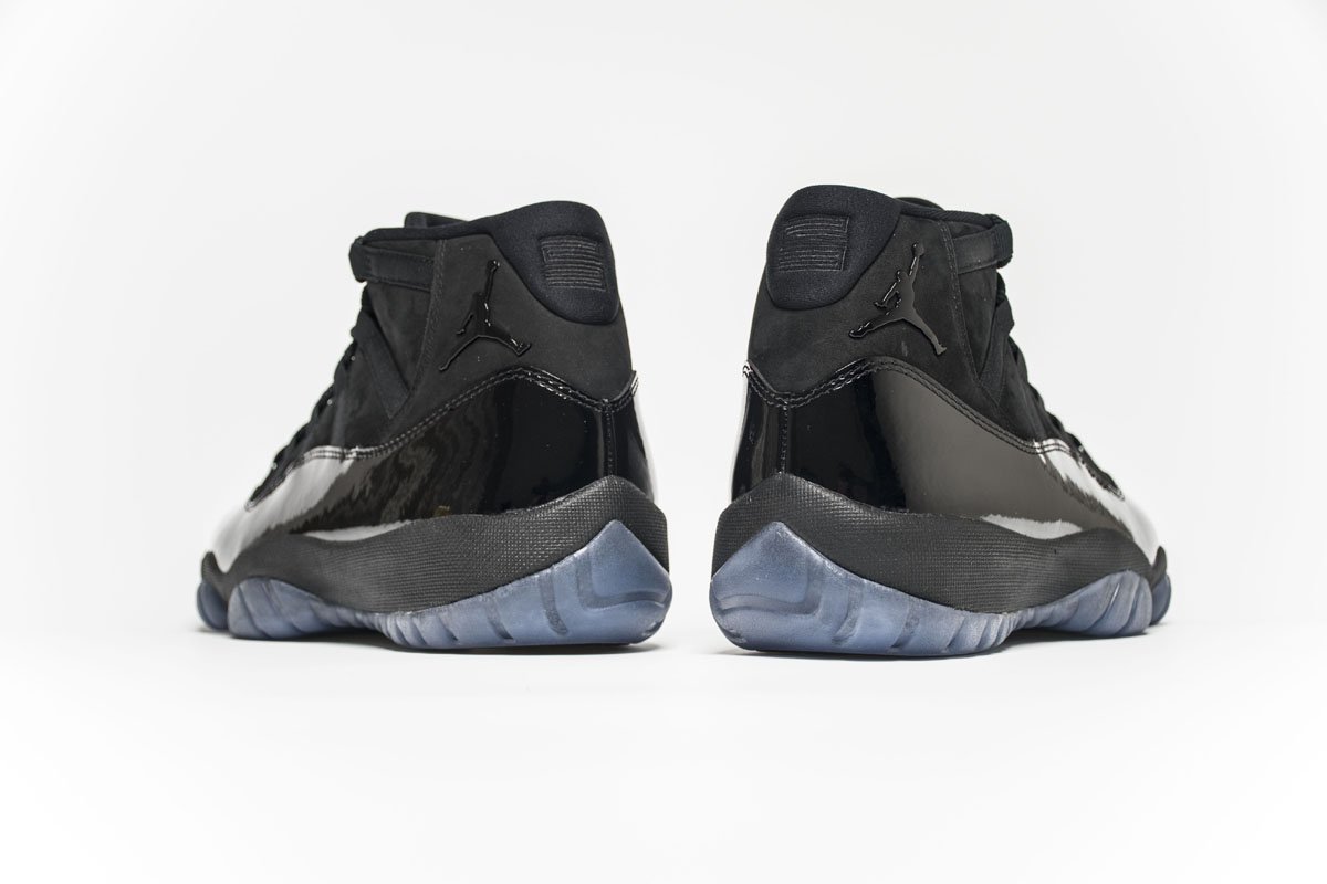 Air Jordan 11 378037-005“Cap and Gown”