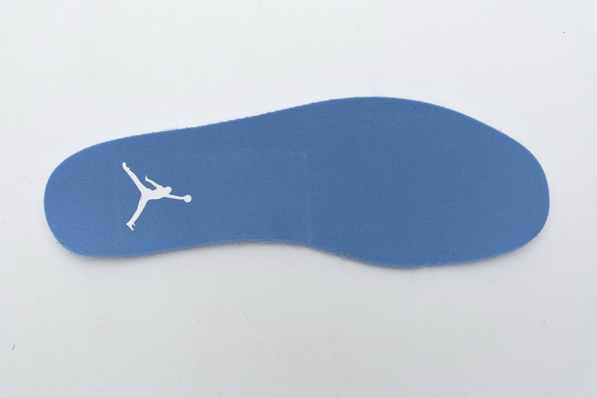 AO9944-441 Air Jordan 1 Low UNC