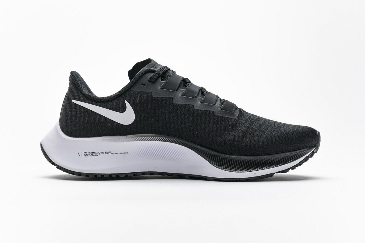 BQ9646-002 Nike Air Zoom Pegasus 37 Black White