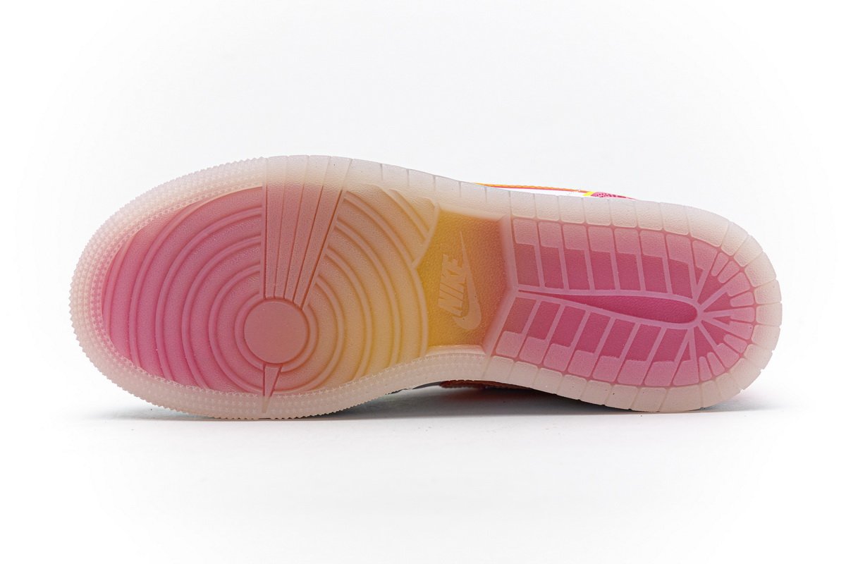 CV4611-100 Air Jordan 1 Mid GS “Edge Glow”