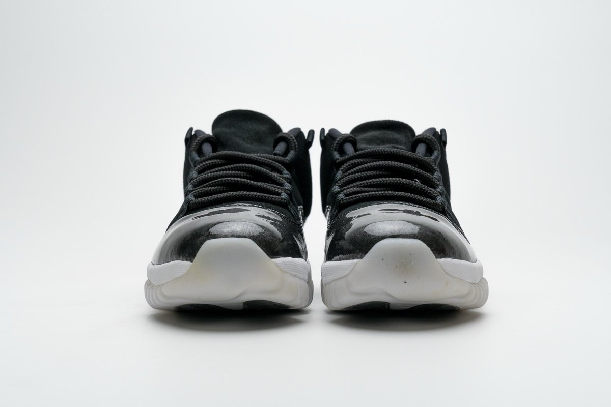 528895-010 Air Jordan 11 Retro Low “Barons”
