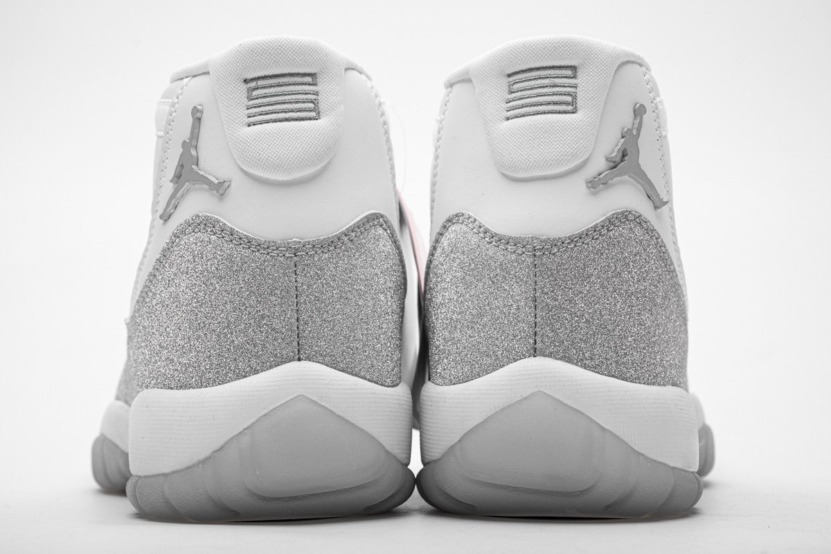 AR0715-100 WMNS Air Jordan 11 Retro White Metallic Silver