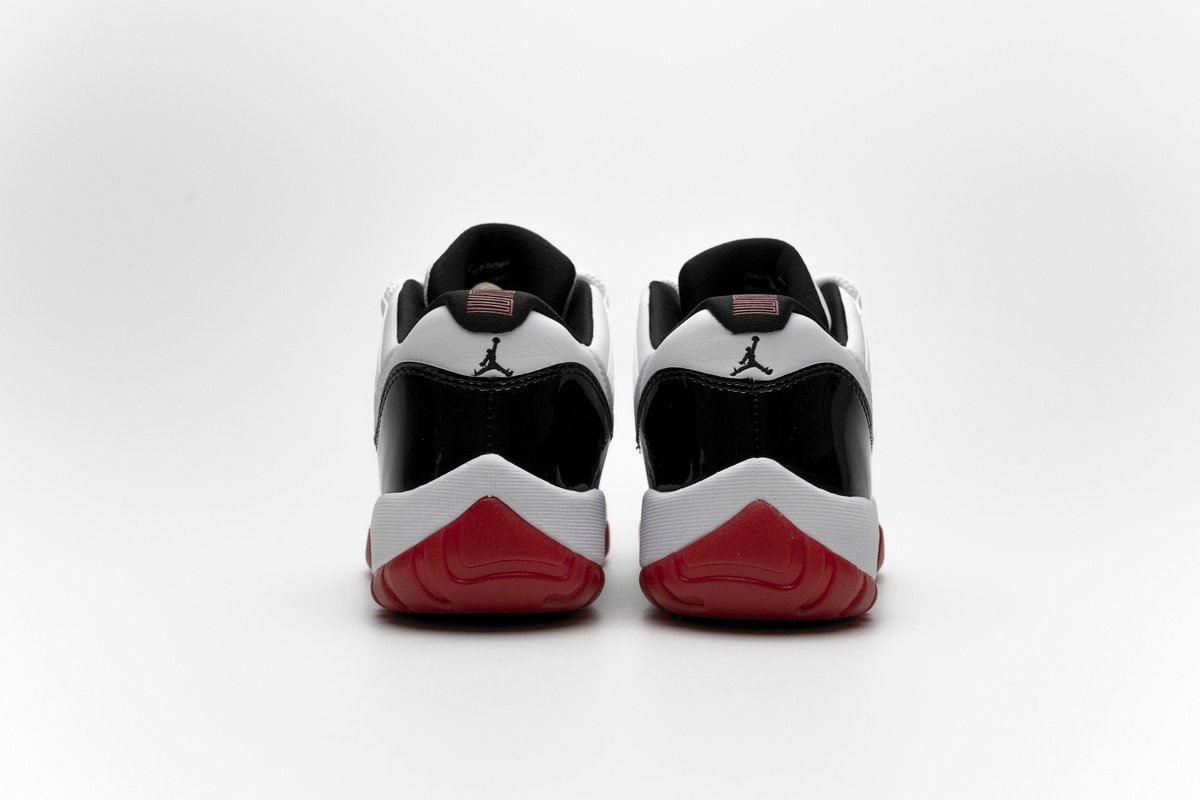 AV2187-160 Air Jordan 11 Low “White Bred”