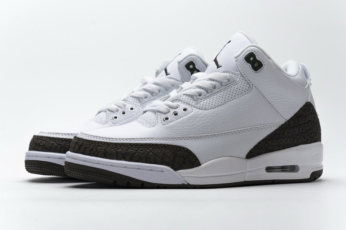 136064-122 Air Jordan 3 Retro ‘Mocha’