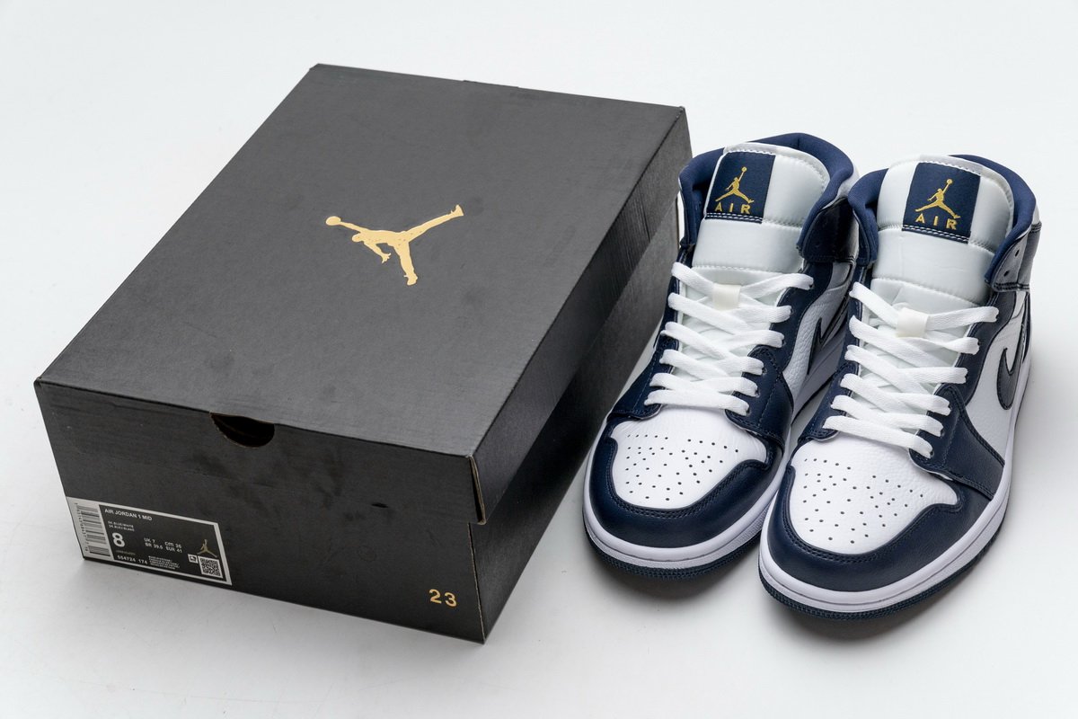 554724-174 Air Jordan 1 Mid Obsidian