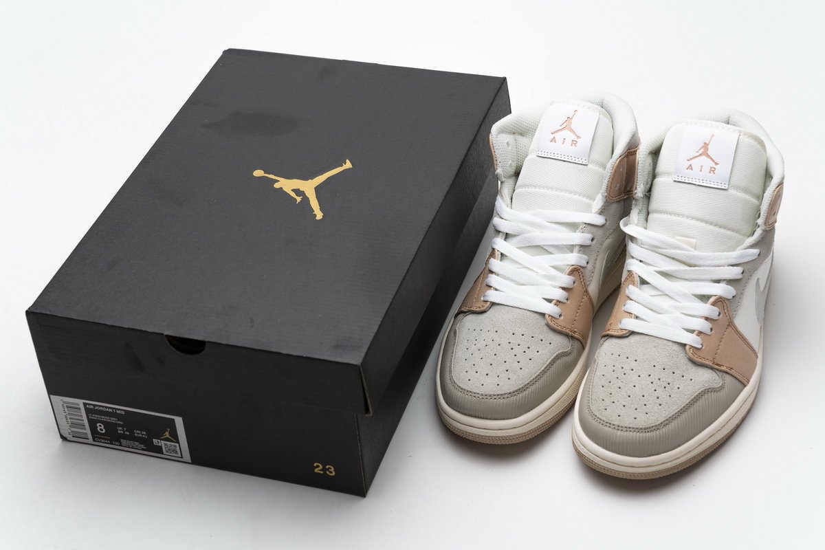 CV3044-100 Air Jordan 1 Mid Milan