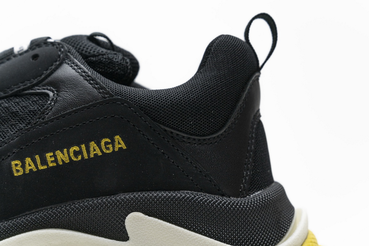 483513 w06e1 1078 Ba*len*cia*ga triple s black yellow