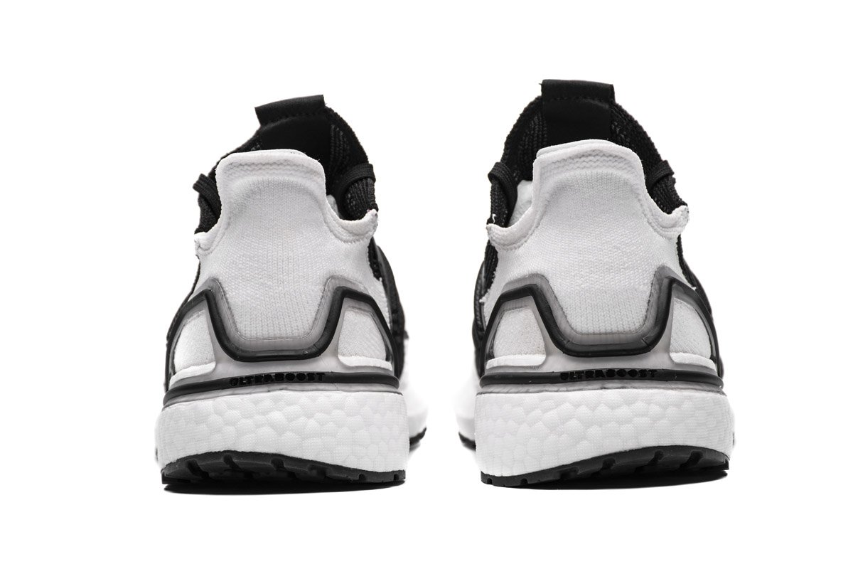 Ultra Boost 5.0(2019) Oreo B37704