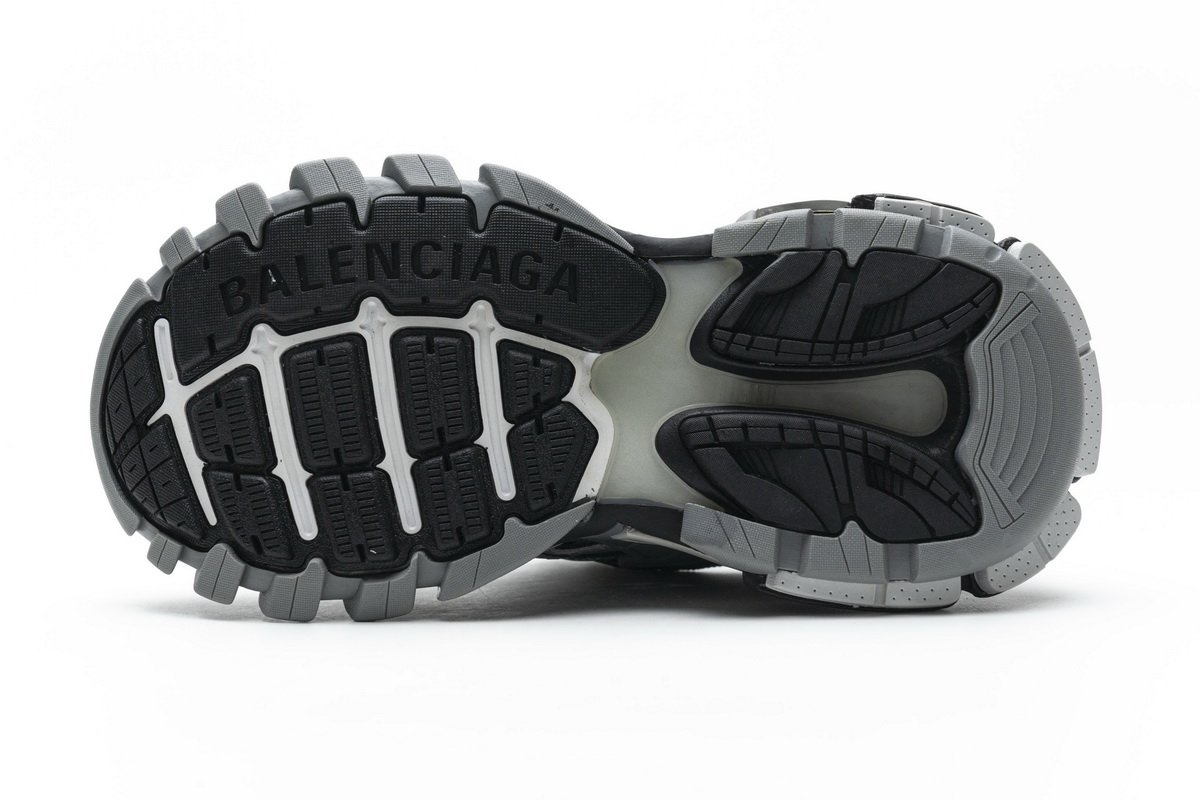 568615 W2GN3 1285 Blenciaga Track 2 Sneaker Charcoal