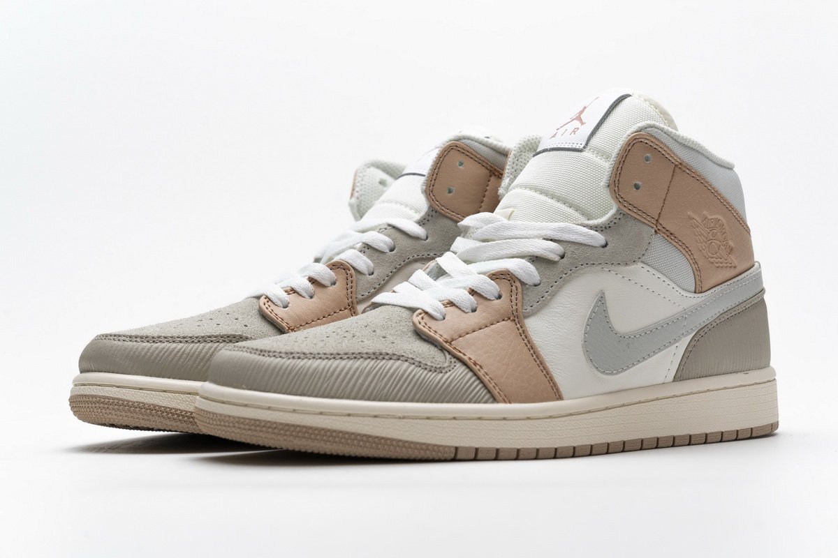 CV3044-100 Air Jordan 1 Mid Milan