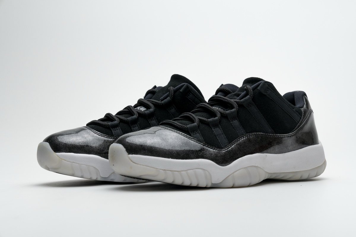 528895-010 Air Jordan 11 Retro Low “Barons”