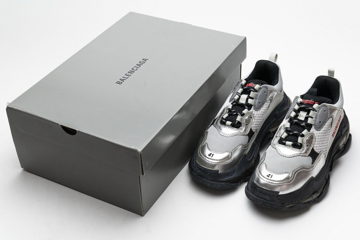 541624 w09e1 7320 Ba*len*cia*ga triple s black silver2
