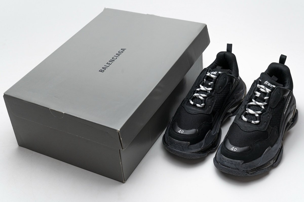 541624 w09o1 1000 Ba*len*cia*ga triple s black