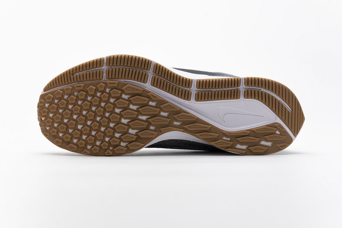 AQ2203-001 Nike Air Zoom Pegasus 36 Grey