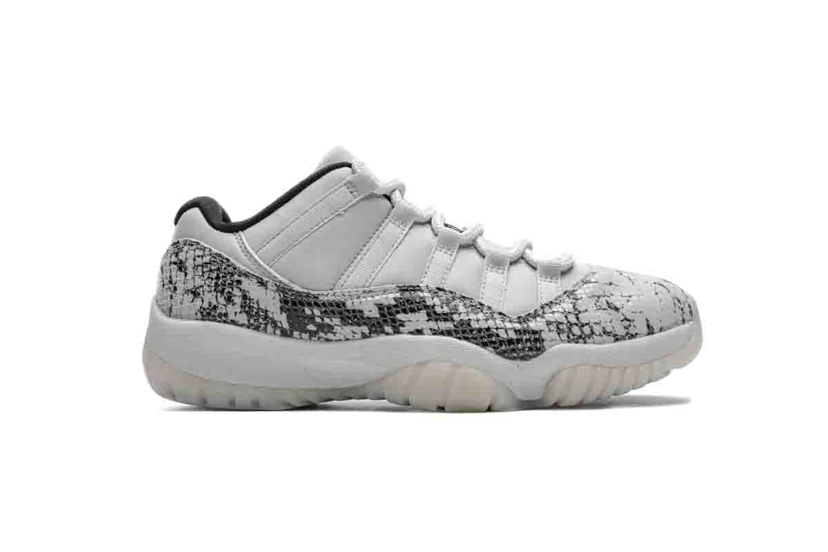 Air Jordan 11 Low “Light Bone”CD6846-002