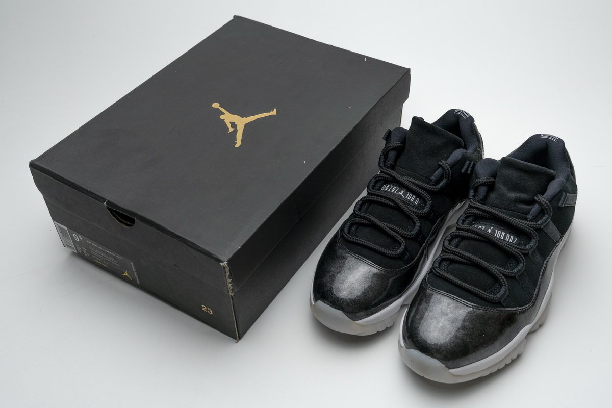 528895-010 Air Jordan 11 Retro Low “Barons”