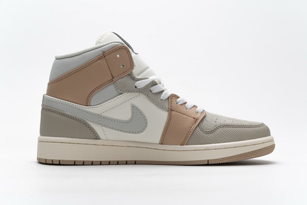 CV3044-100 Air Jordan 1 Mid Milan