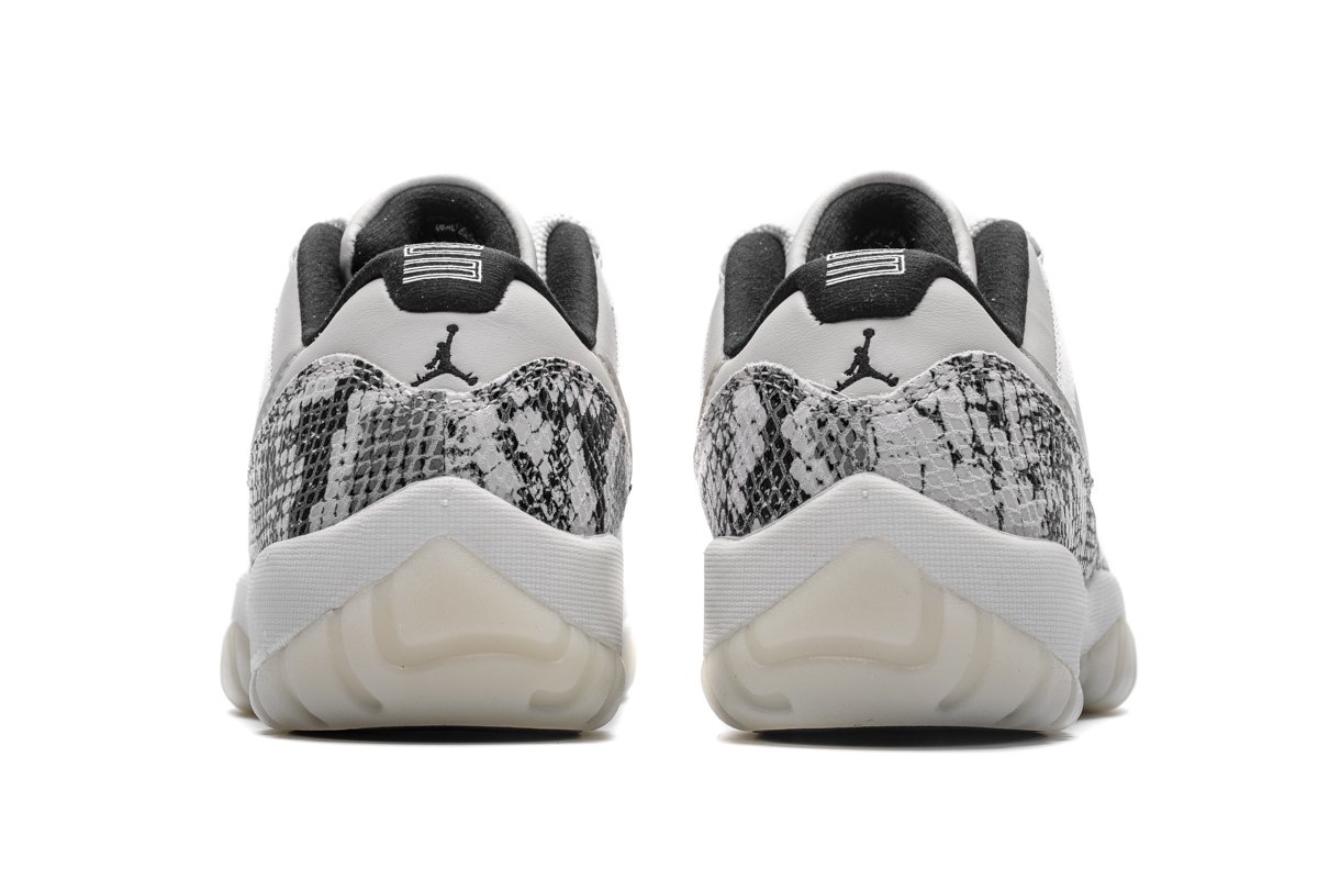 Air Jordan 11 Low “Light Bone”CD6846-002