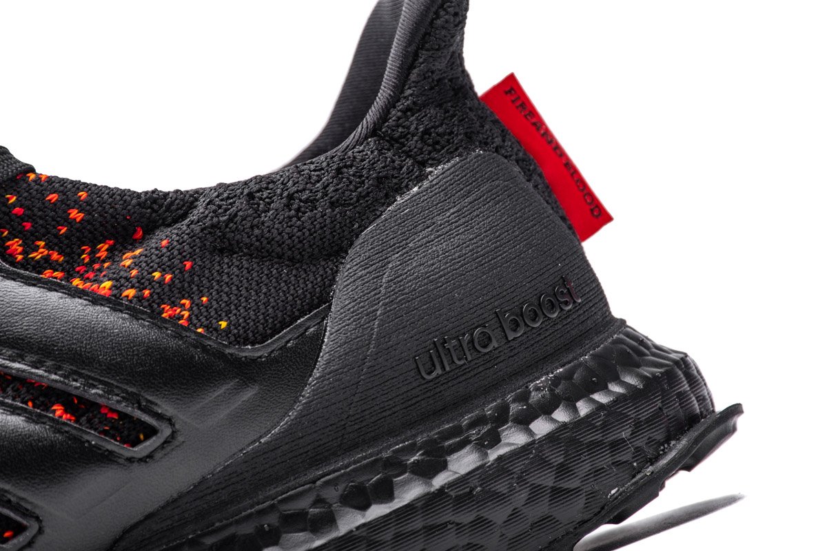 GAME OF THRONES x Ultra Boost “Targaryen’s Dragons”EE3709