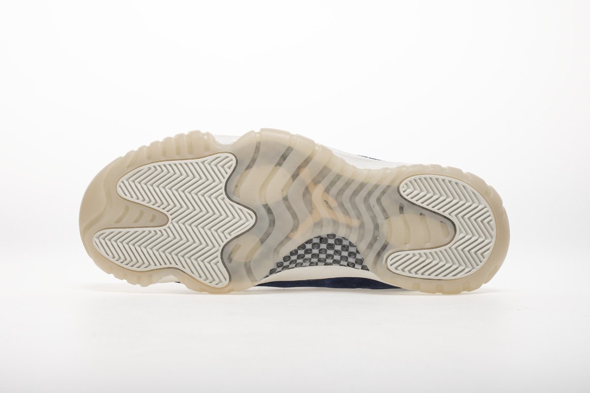 Air Jordan 11 Low “RE2PECT” AV2187-441