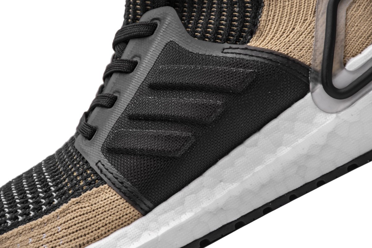 Ultra Boost 5.0(2019) Core Black Raw Sand F35241