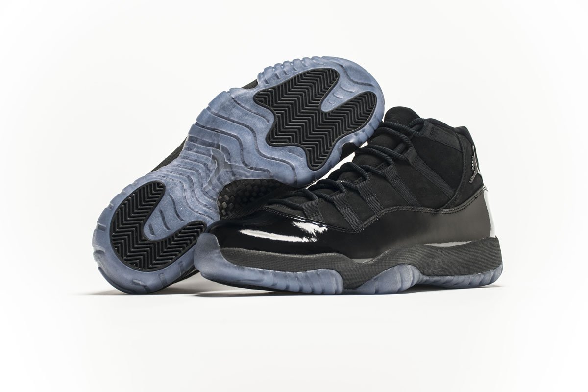 Air Jordan 11 378037-005“Cap and Gown”