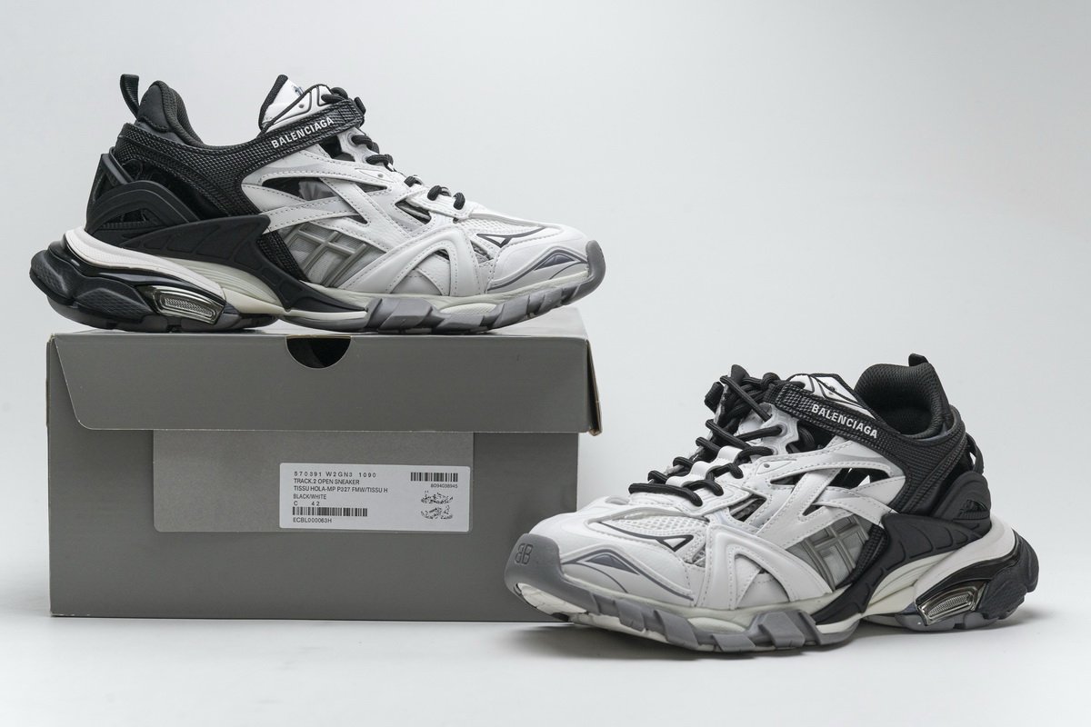 570391 W2GN3 1090 Blenciaga Track 2 Sneaker Black White