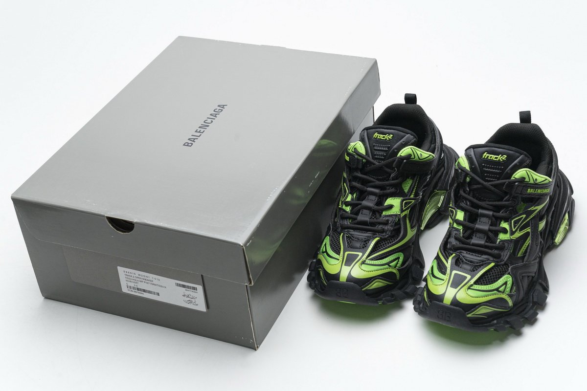 568615 W2GN1 1012 Blenciaga Track 2 Sneaker Black Green