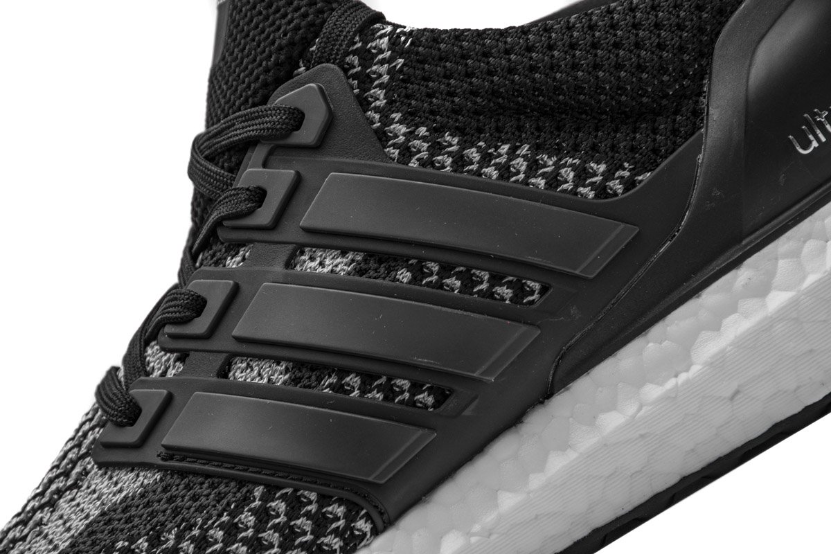 Ultra Boost 2.0 Limited “Black Reflective”BY1795