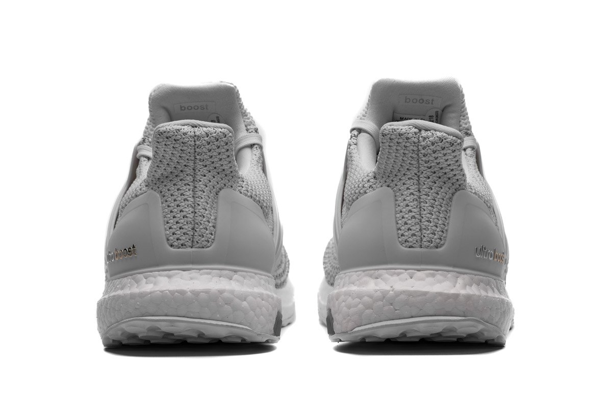 Ultra Boost 2.0 Limited “White Reflective”BB3928
