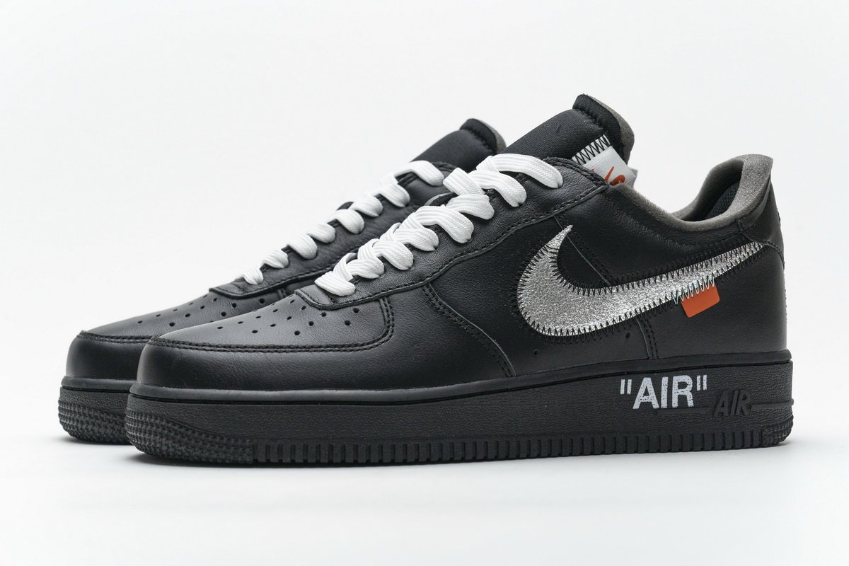 AV5210-001 OFF White X Air Force 1 ’07 Low MOMA