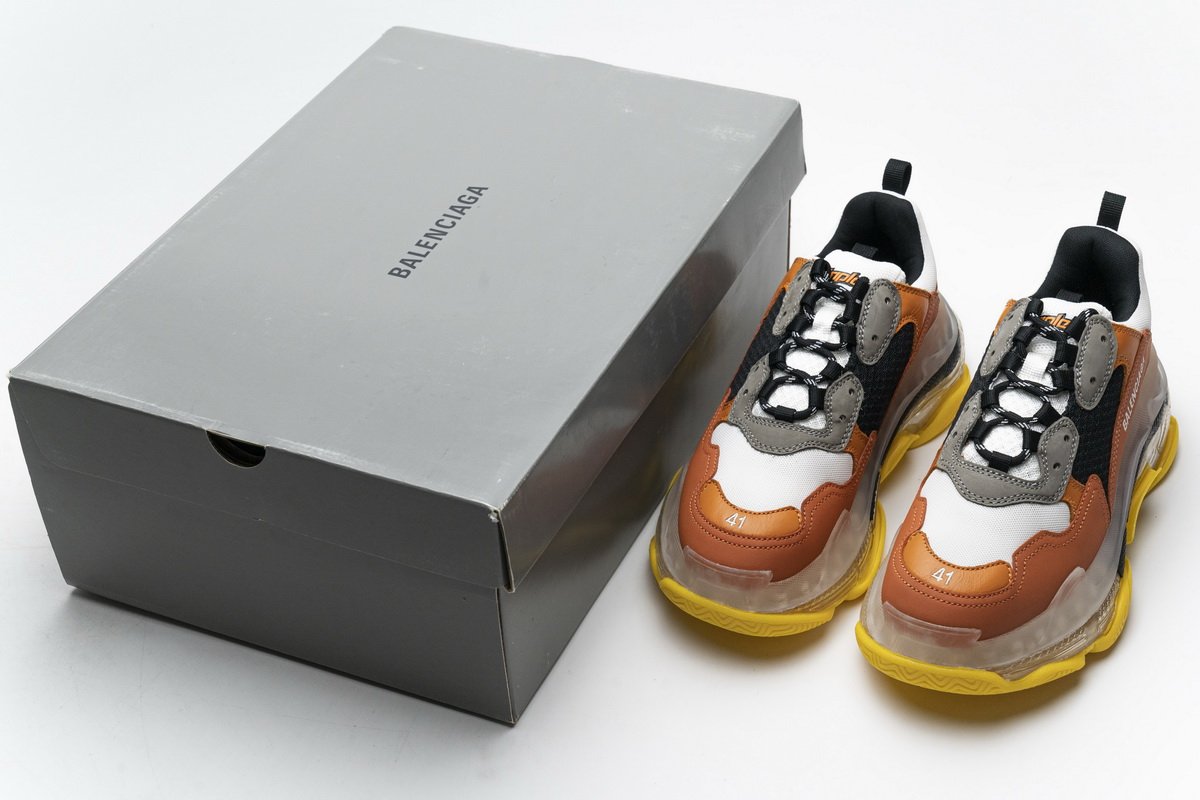 541624 w09e1 1766 Ba*len*cia*ga triple s black orange