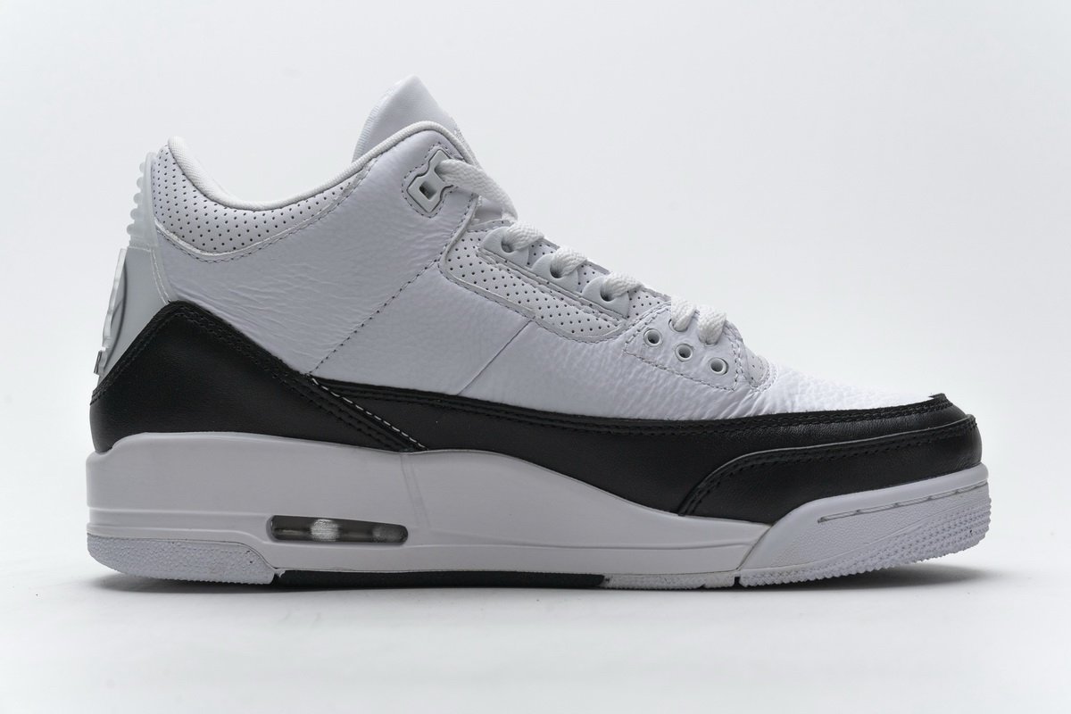 DA3595-100 Fragment Design x Air Jordan 3 Black White