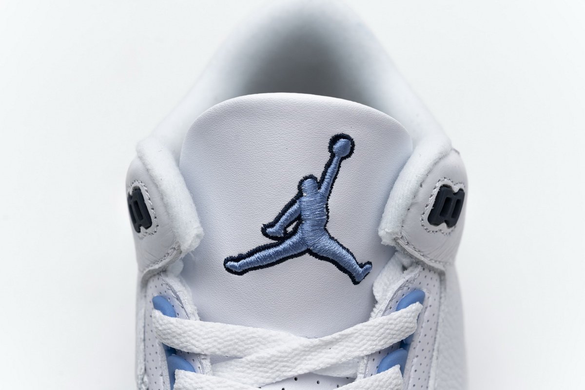 CT8532-104 Air Jordan 3 ‘UNC’