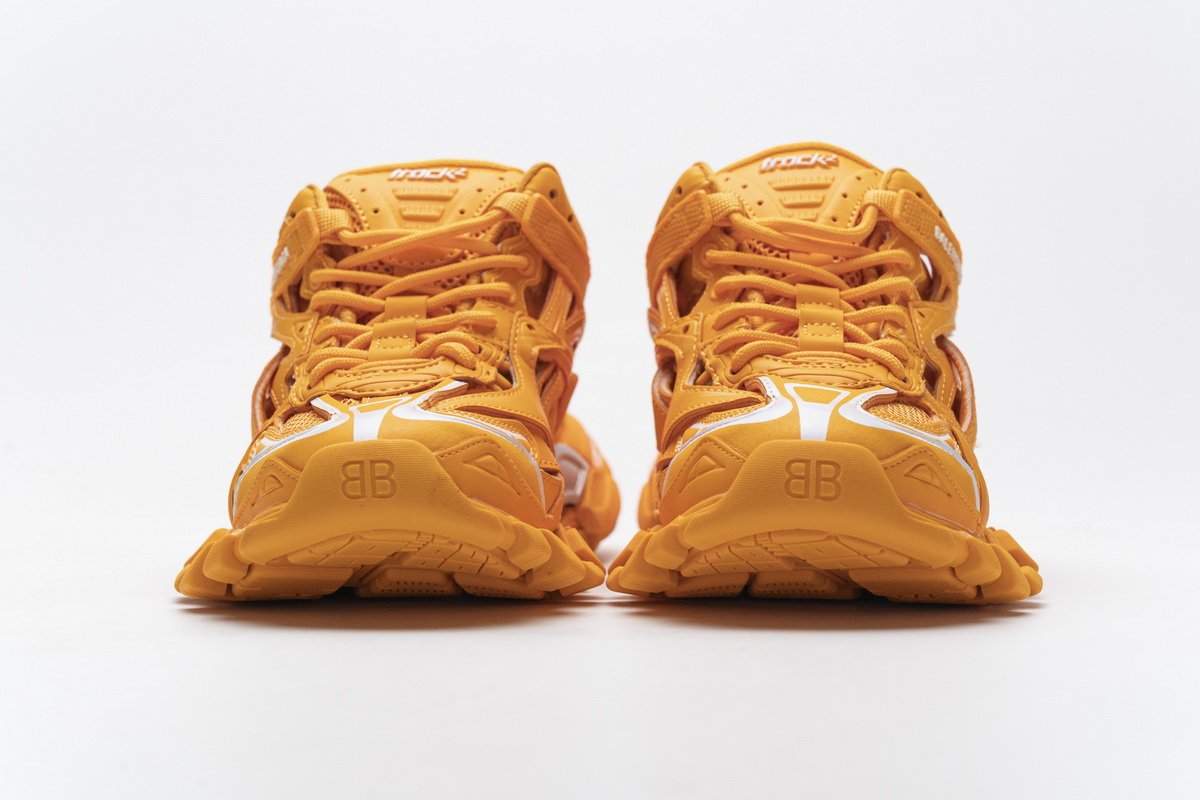 568615 W2GN5 5817 Blenciaga Track 2 Sneaker Orange