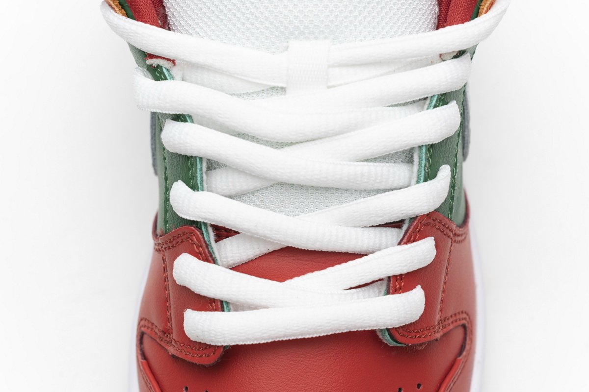 CZ5130-600 7-Eleven x Nike SB Dunk Low