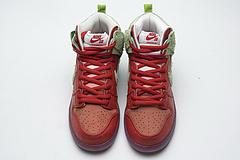 CW7093-600 Nike SB Dunk High “Strawberry Cough”