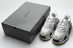 541624 w06e2 1790 Ba*len*cia*ga triple s white dark grey red