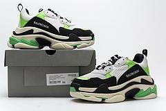 483513 w06e1 1008 Ba*len*cia*ga triple s white green
