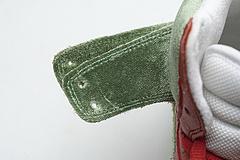 CW7093-600 Nike SB Dunk High “Strawberry Cough”