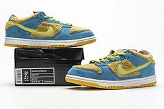 313170-731 Dunk Low Premium SB “Three Bears”