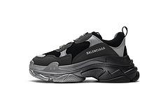 483546 w06f1 0841 Ba*len*cia*ga triple s black grey silver