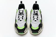 483513 w06e1 1008 Ba*len*cia*ga triple s white green