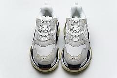 541624 w06e2 1790 Ba*len*cia*ga triple s white dark grey red