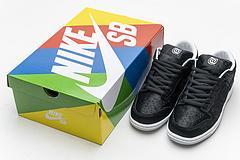 CZ5127-001 Medicom x Nike SB Dunk Low“BE@RBRICK”