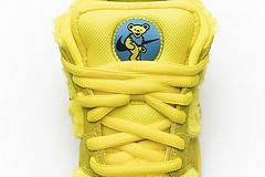 CJ5378-700  Grateful Dead x Nike SB Dunk Low“ Yellow Bear”